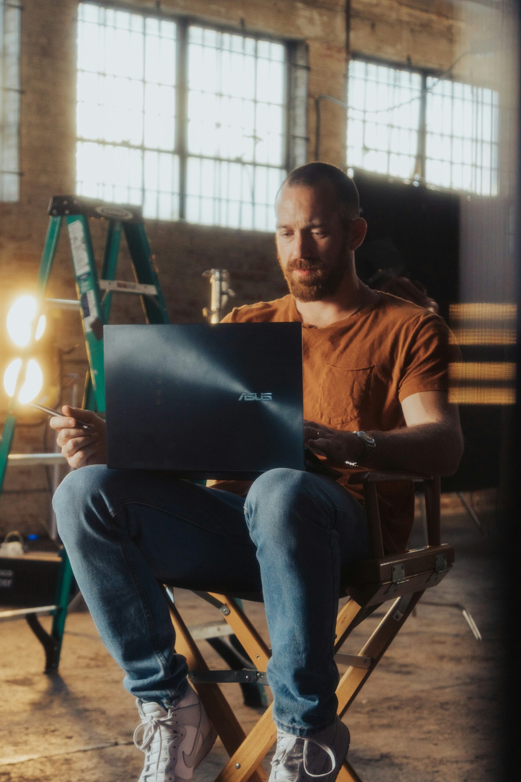 How Many Hours Does It Take To Run A Small Business