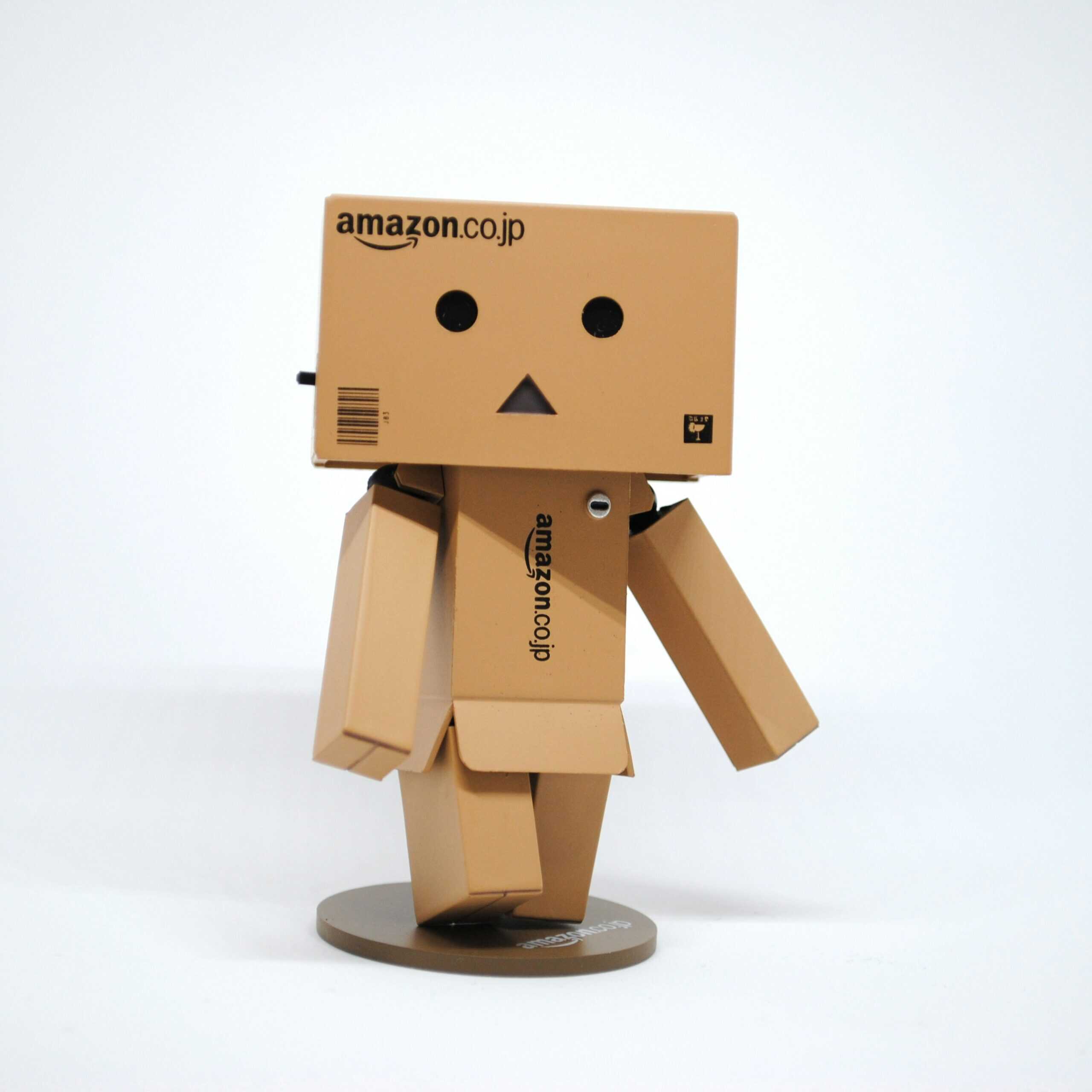 Hiring Your First Employee In The UK : A Step by Step Guide
